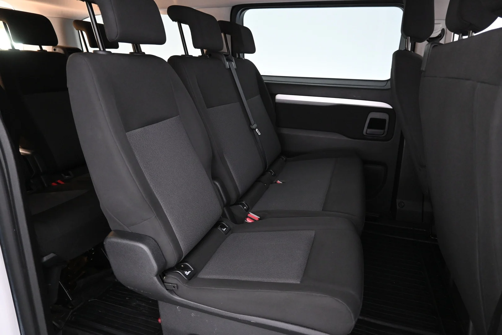 Car Image - 7g2eO2zSBsOQyRNkeEu6ME