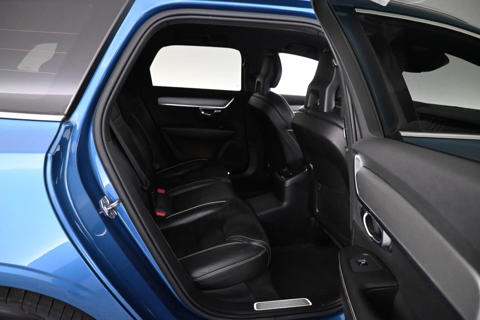 Car Image - 54Lg1AWJt3daw8pv0ksRiT