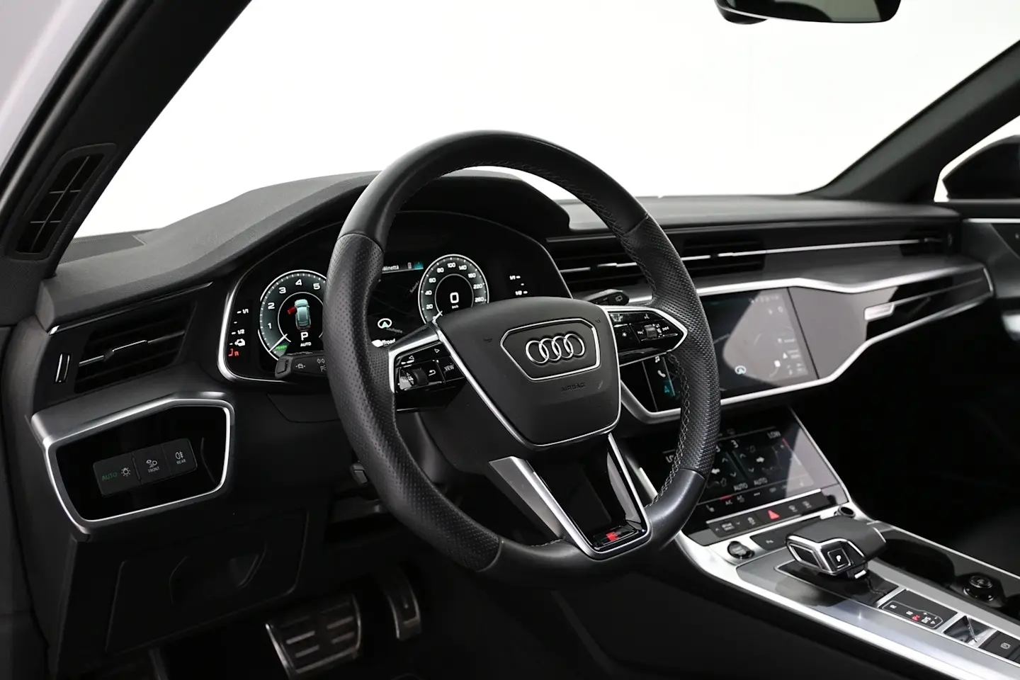Car Image - 6yLeJR5cqTT8aHlxeuHXbr