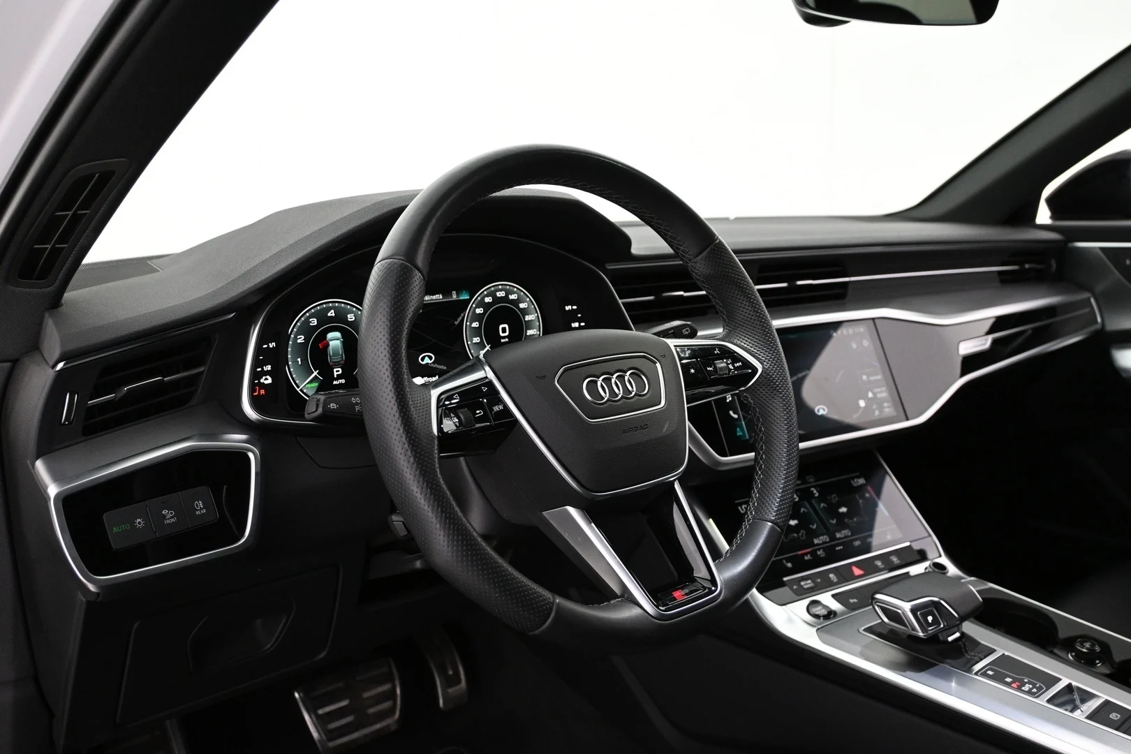 Car Image - 6yLeJR5cqTT8aHlxeuHXbr