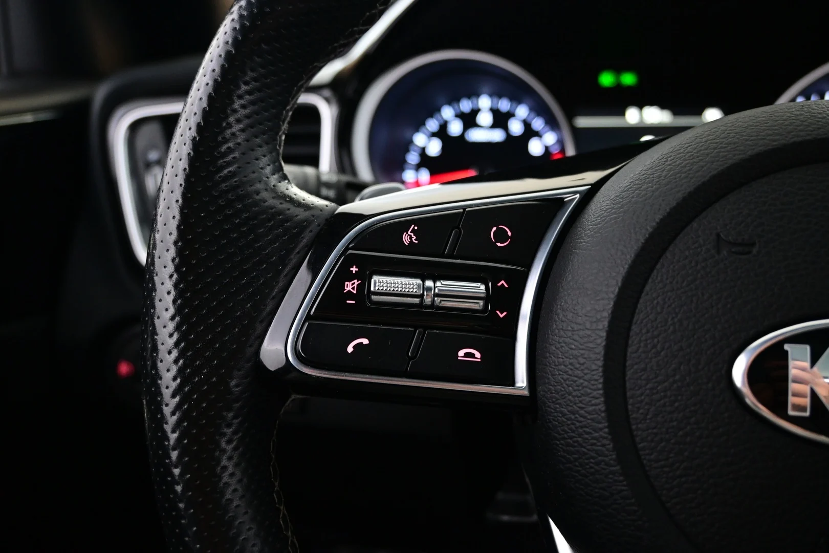 Car Image - gXquDdrPW8Ehza26hBAjs