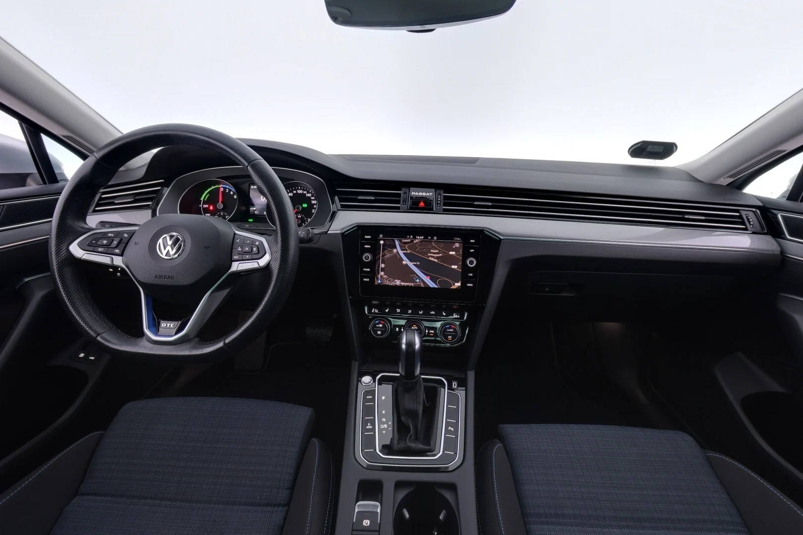 Car Image - 5nUXEul7H4xnBTfSazEEoM