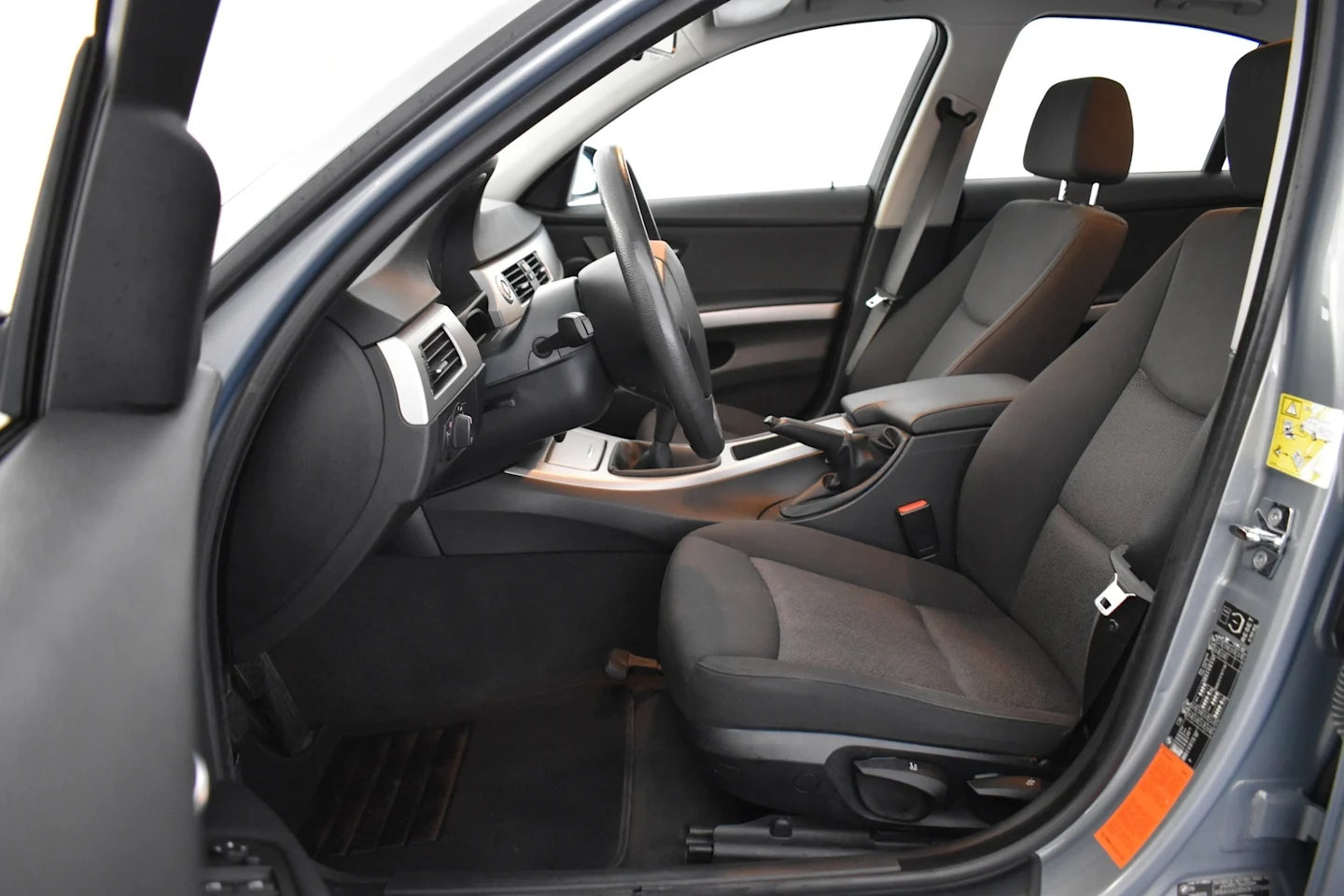 Car Image - 1tKI6T6MBNiGmynYdgencS