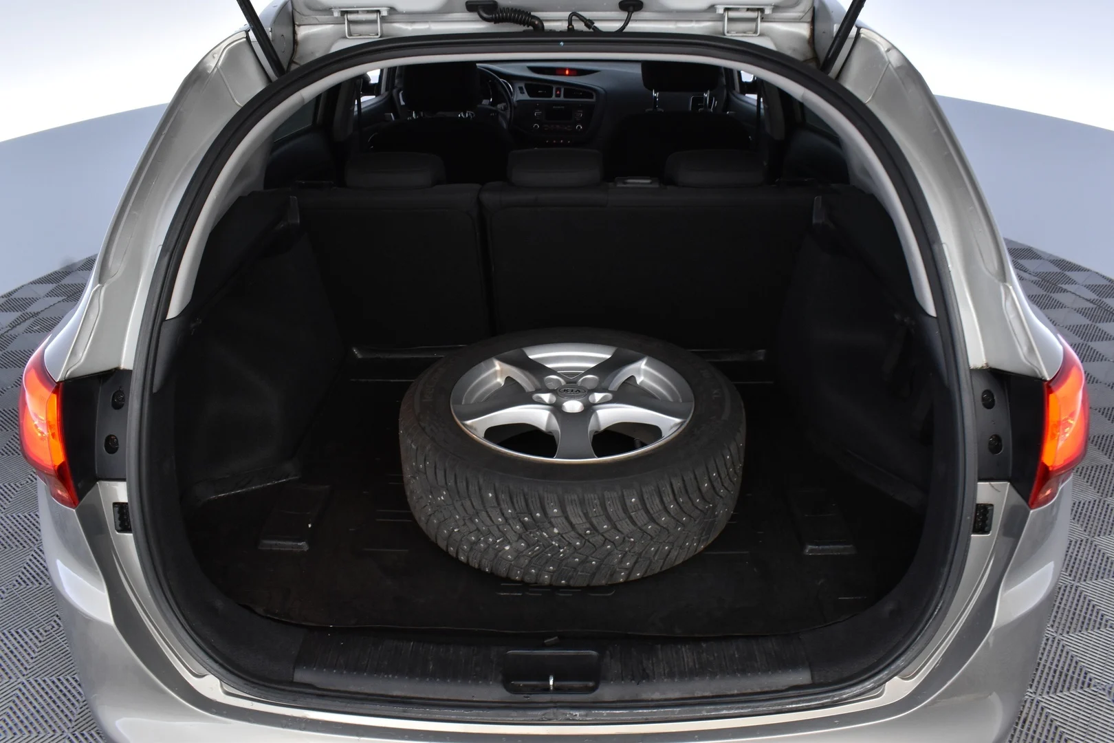 Car Image - 3j0XU8vDJ7kgKdkhctbg9P