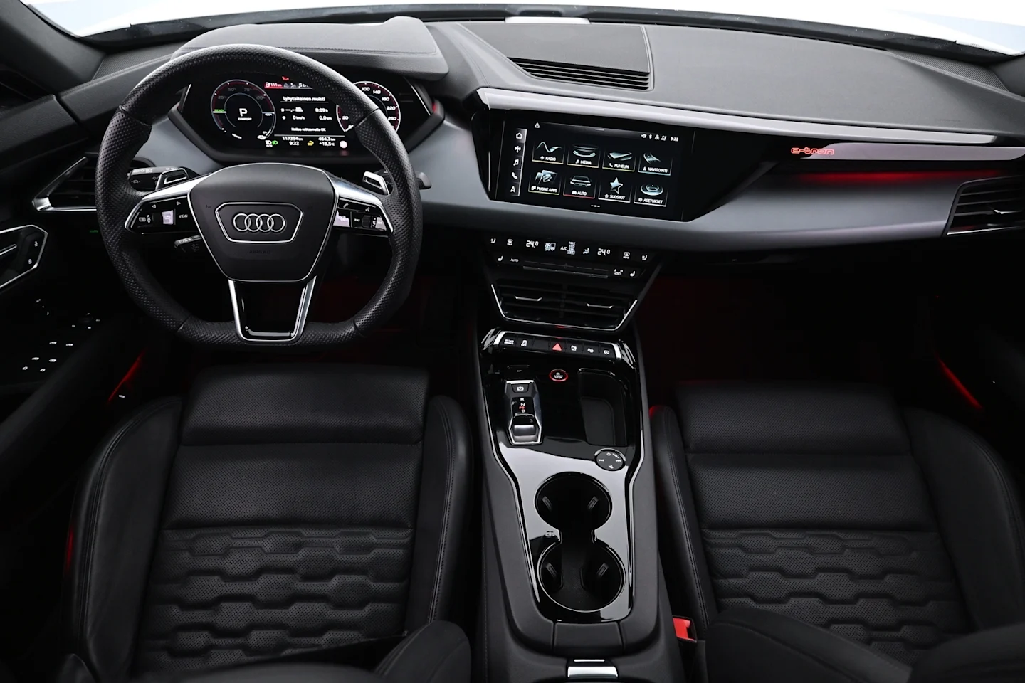 Car Image - 1dnZDa7Gf26mg8YeYR7d3u