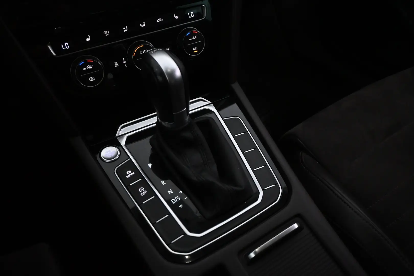 Car Image - 5WRp3vM7kTXiee2M5VPpzl