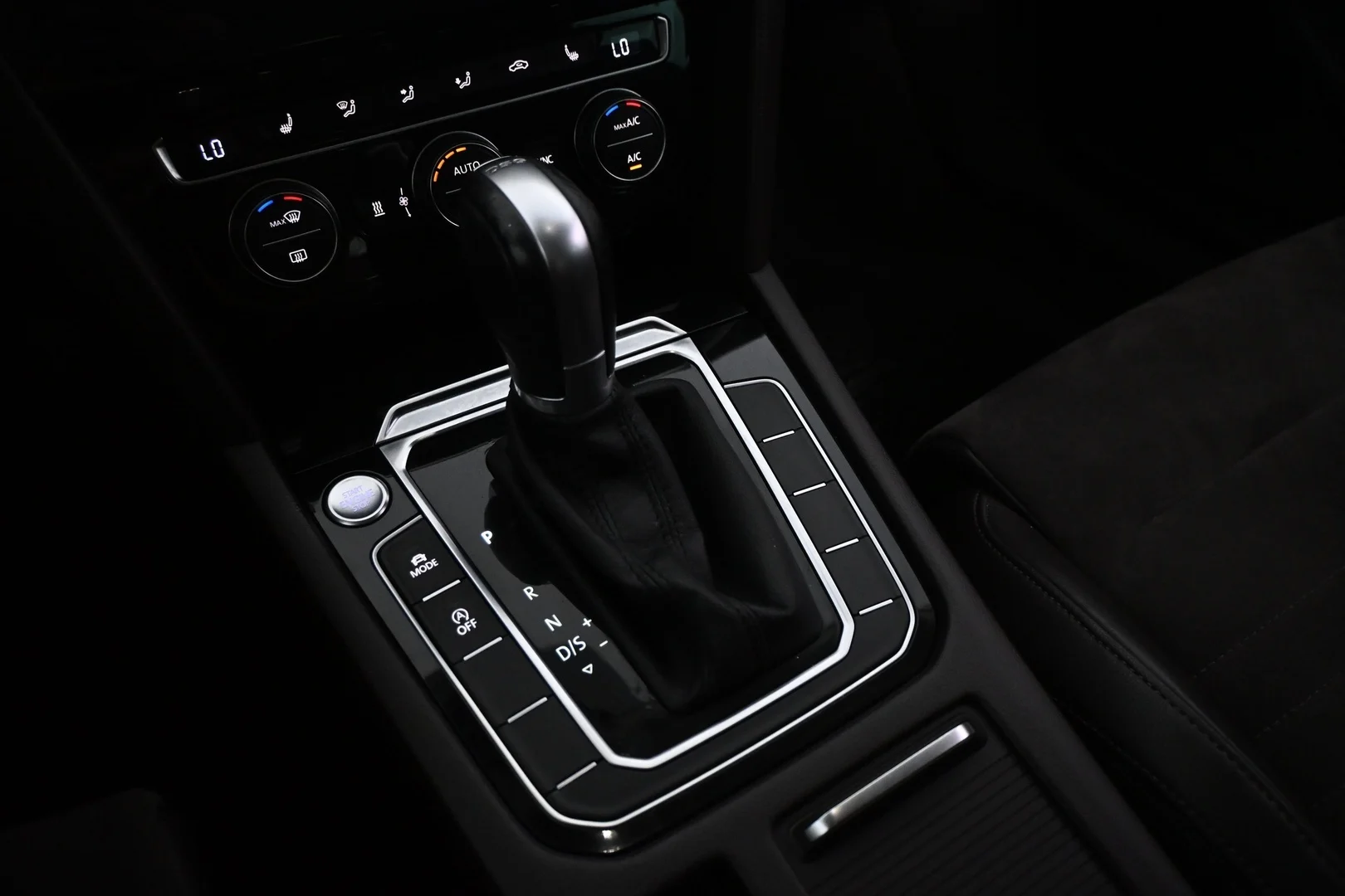 Car Image - 5WRp3vM7kTXiee2M5VPpzl
