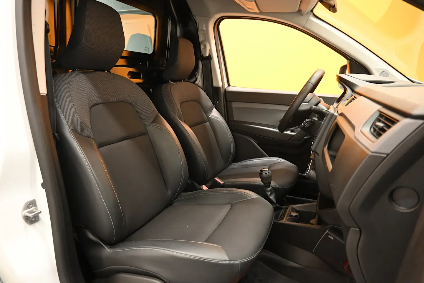 Car Image - 4yDM0DdlgmRFnTACMuXgQJ