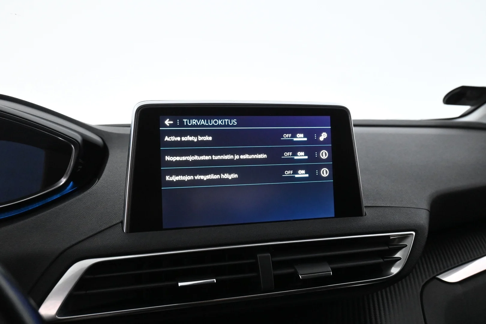 Car Image - uhUsrXrwnJyAHMLkf275H