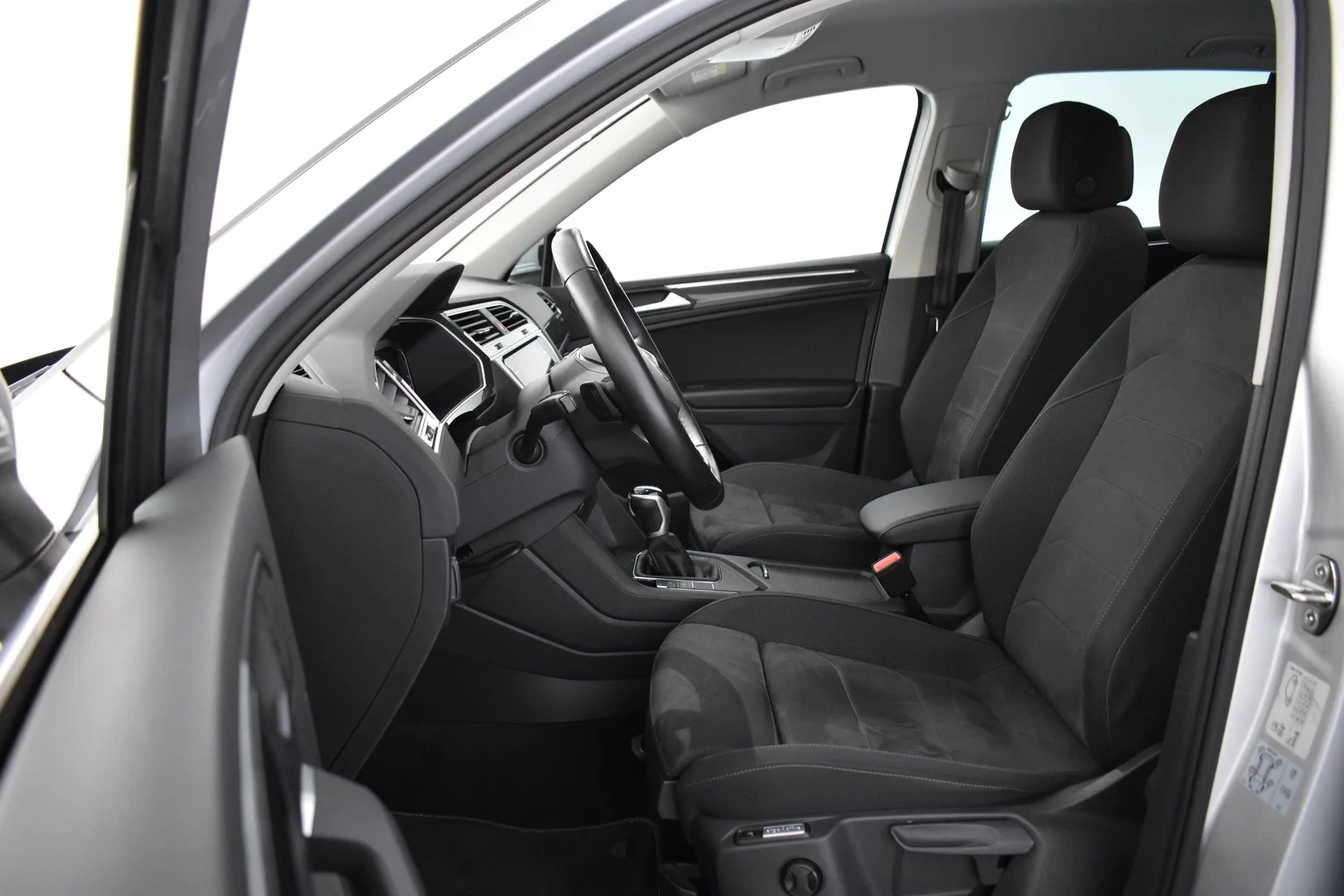 Car Image - 63ZOf69UNZl2ds5WPPQYP2