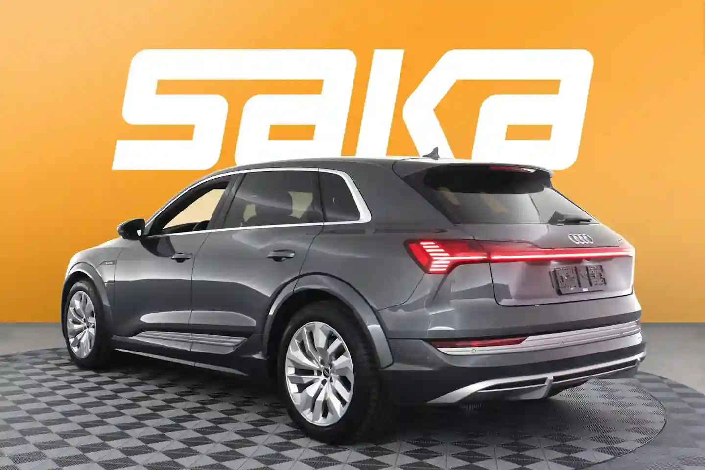 Car Image - 1GyNuTq3Dzl5utxZIqqOyl
