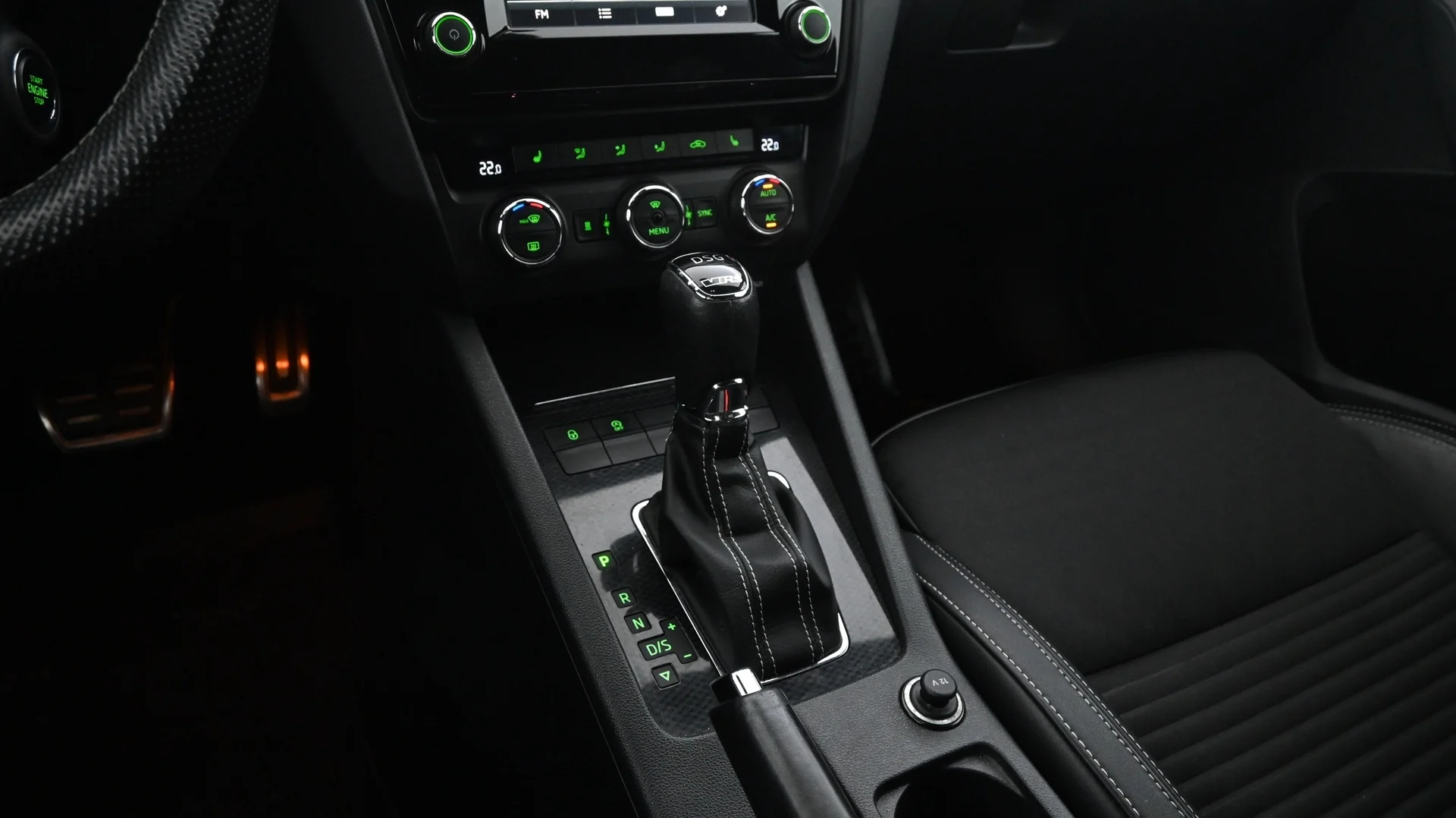Car Image - 6RiAe7ybm7K2IzxxvSXN7u