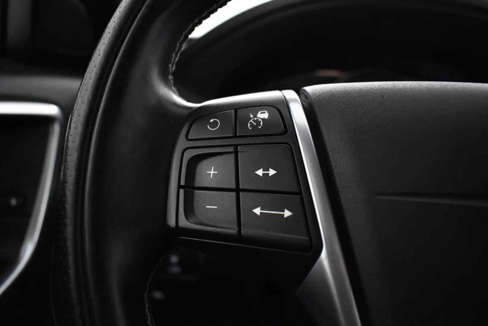 Car Image - 3KFhNwcQ9GvOegbzRHSJkH