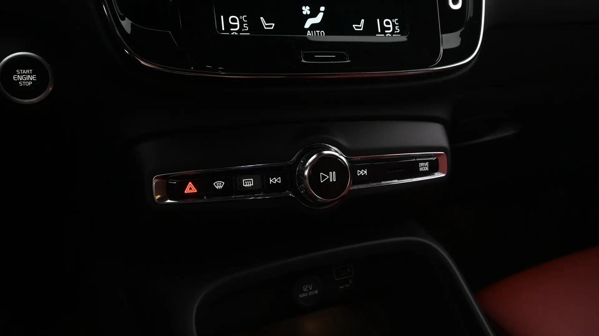 Car Image - 5Upcobp3uHYeCF2RucxW6Y