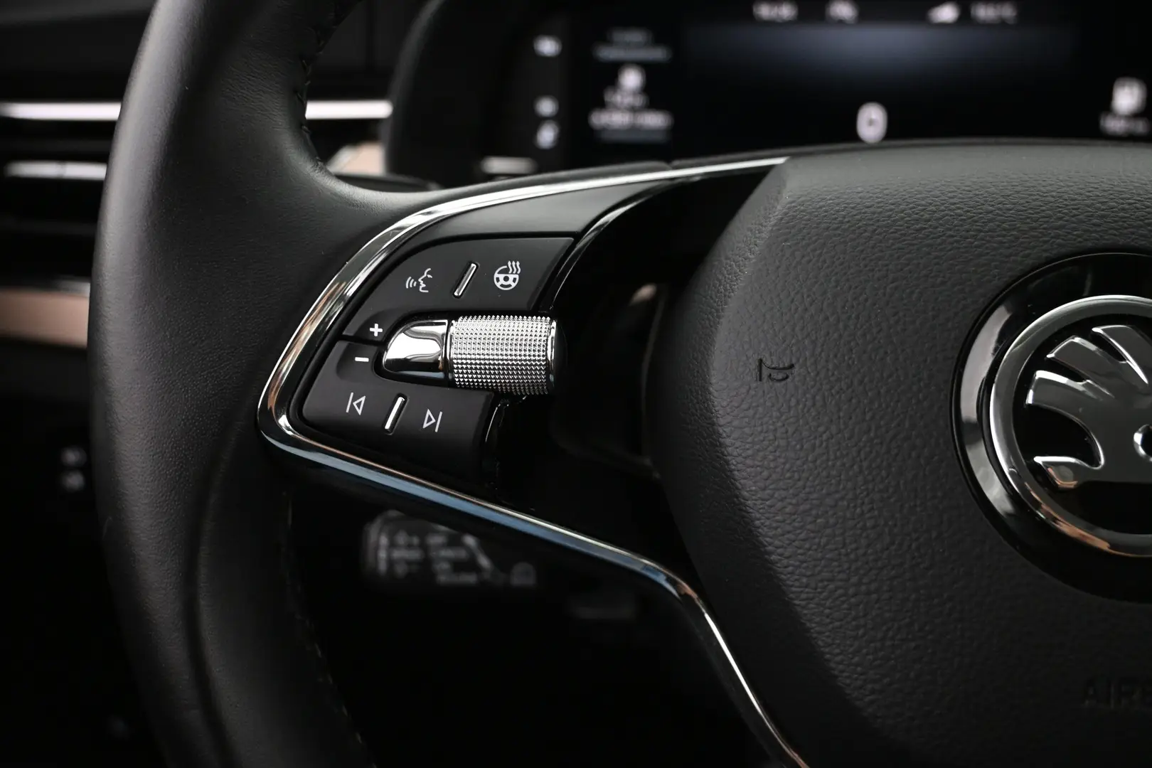 Car Image - 6XALRK9QNwwQRCgyroRArc