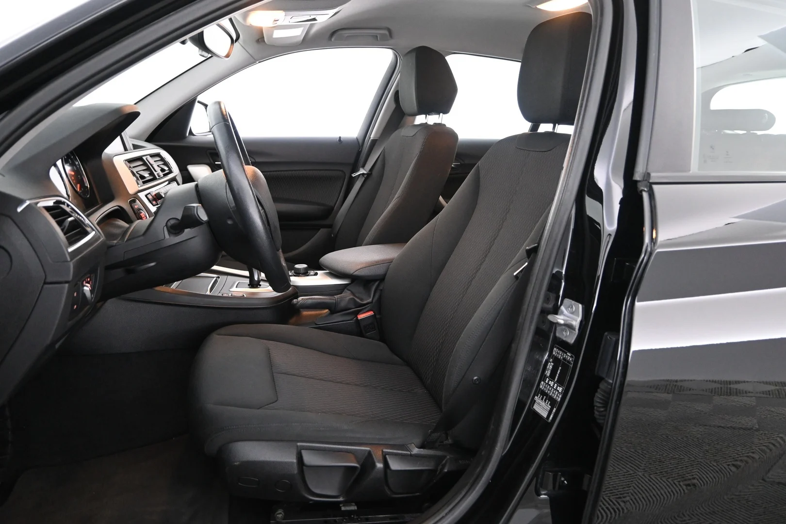 Car Image - 6k2qFiZVj7rRF9ECOcV9X3