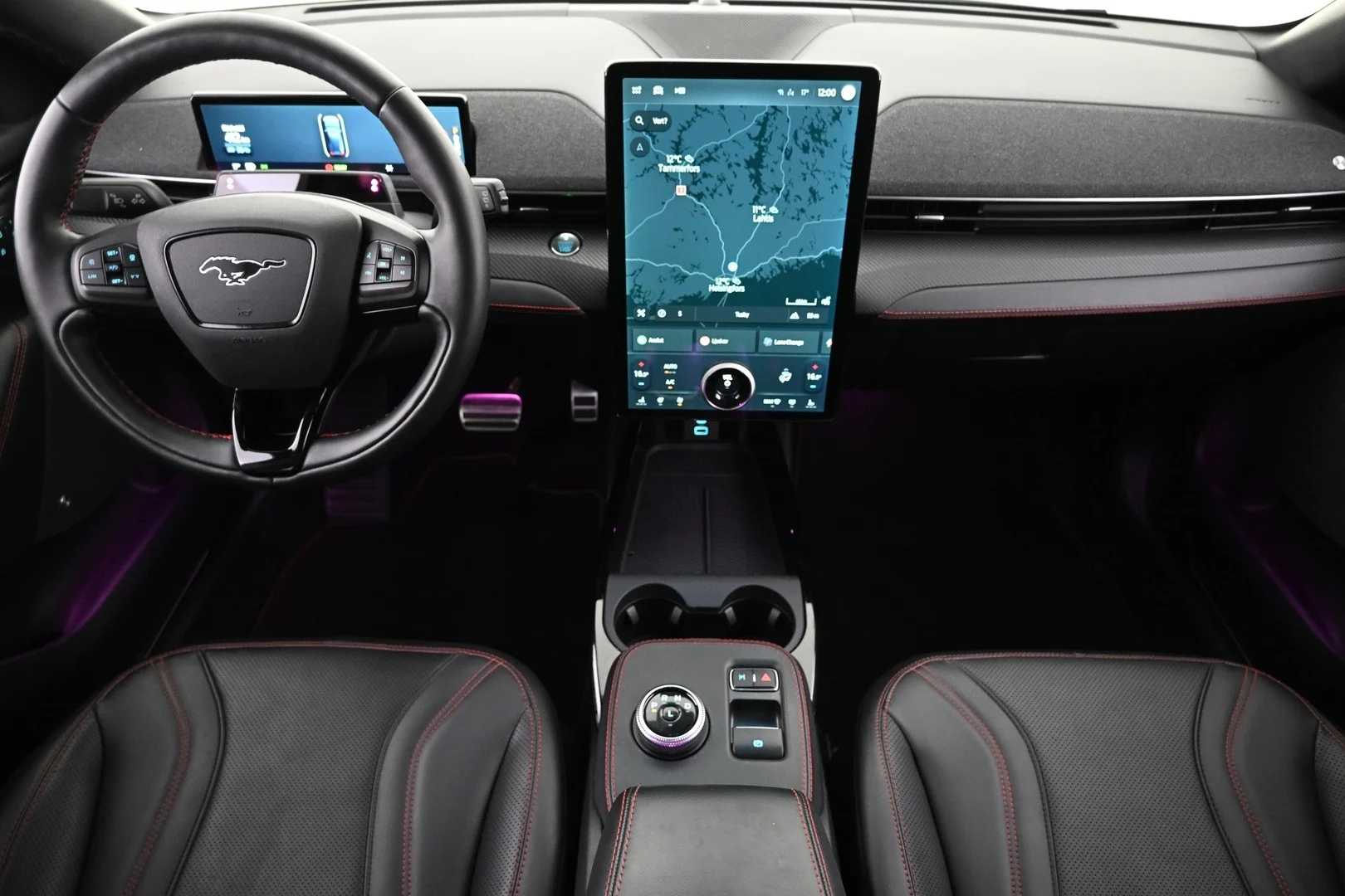 Car Image - 5PbwcrcFGJYB8HZouxb8PT