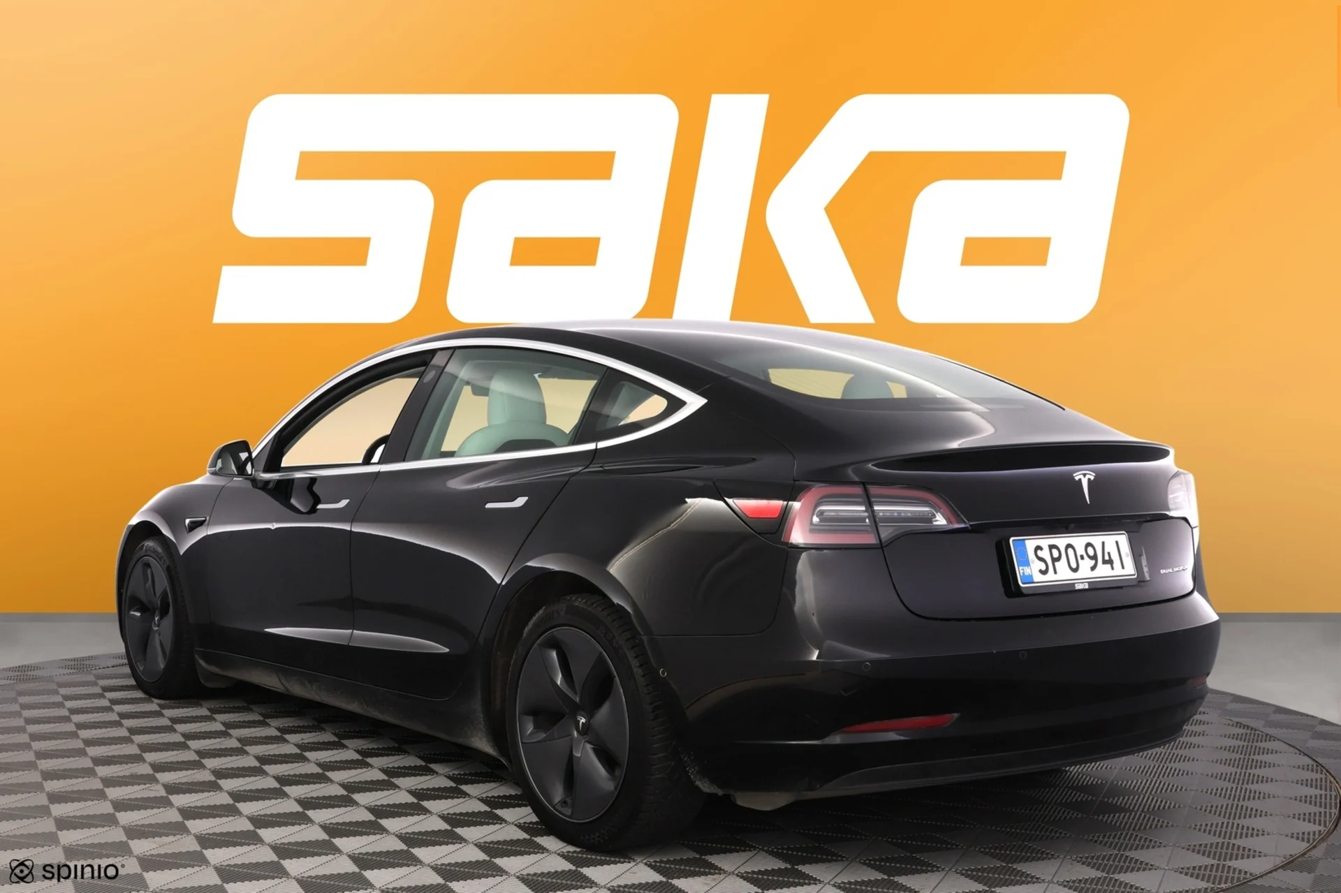 Car Image - 01eHYDlNKCEhIkB9rQ5nJz