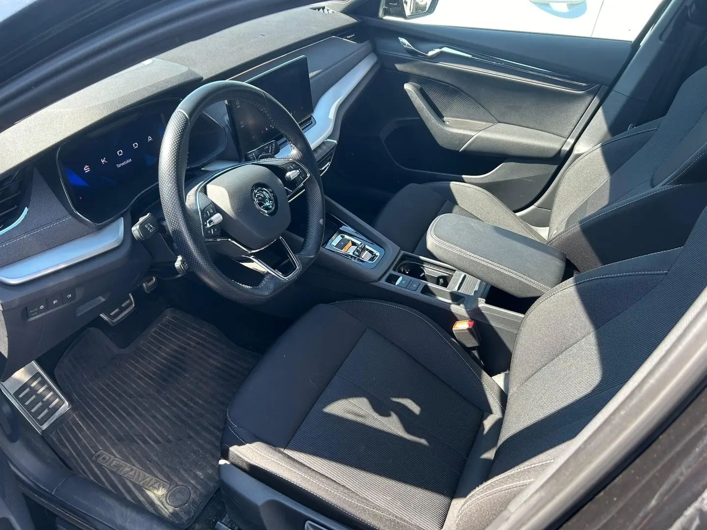 Car Image - 4uTzdyM1ijrcQnkGdFaJ33