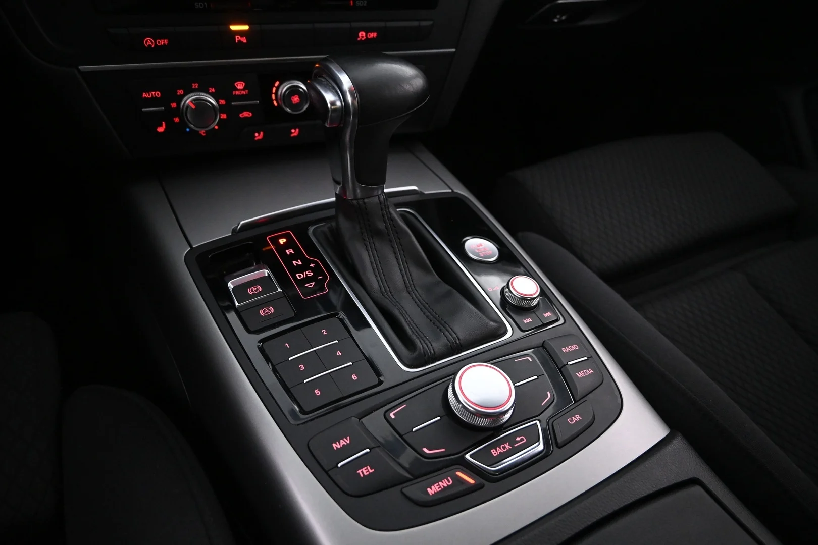 Car Image - 2To6UhBGSfahwicg4fezBj