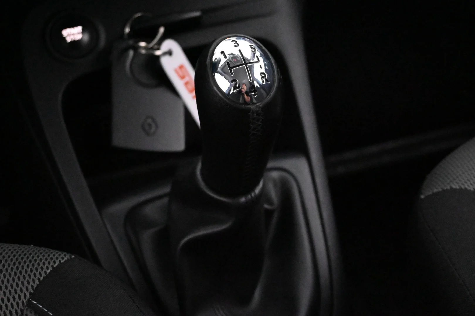 Car Image - 2t11ZyoVI8ViLbUrxElXUq