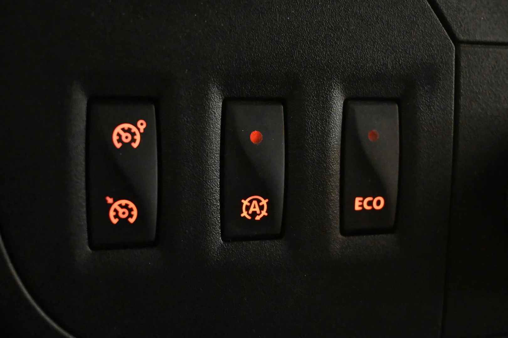 Car Image - mQ8f8MdNaah5FYE0iC8lx