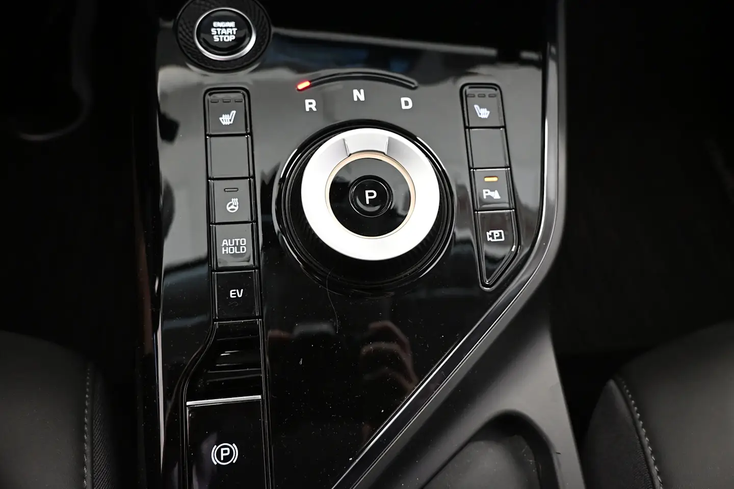 Car Image - 3c08YlzUougQkd9UJLWsWo
