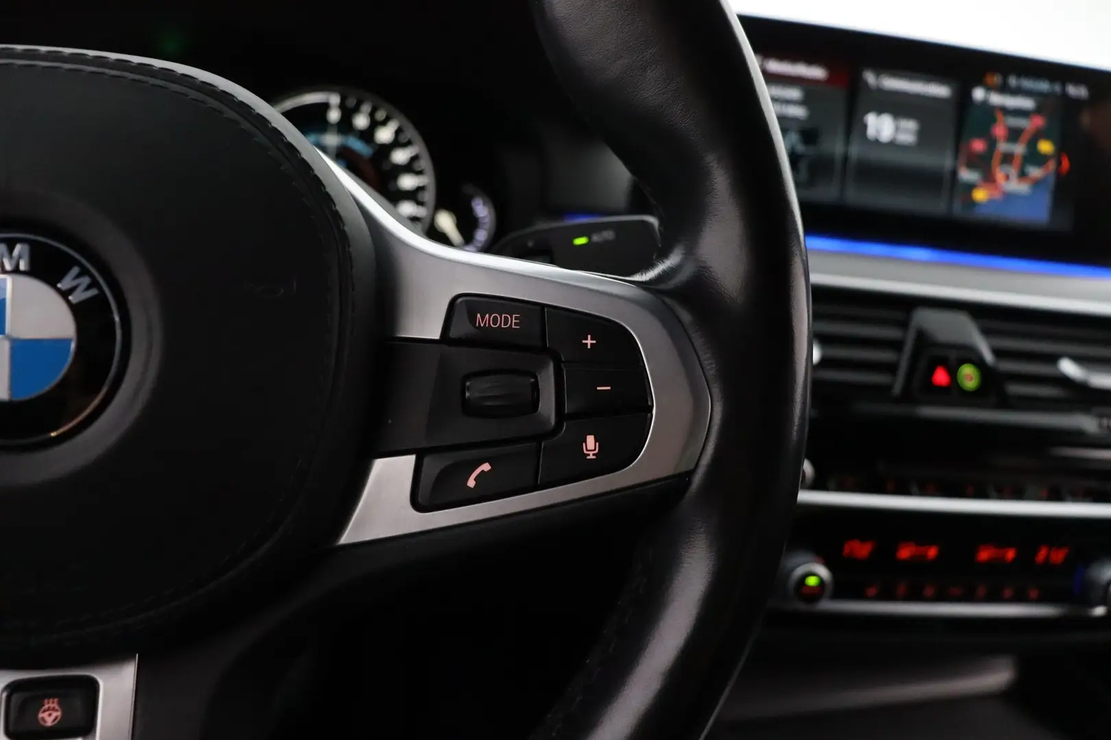 Car Image - U7DkEpVi0XkT4IRGsZBM0
