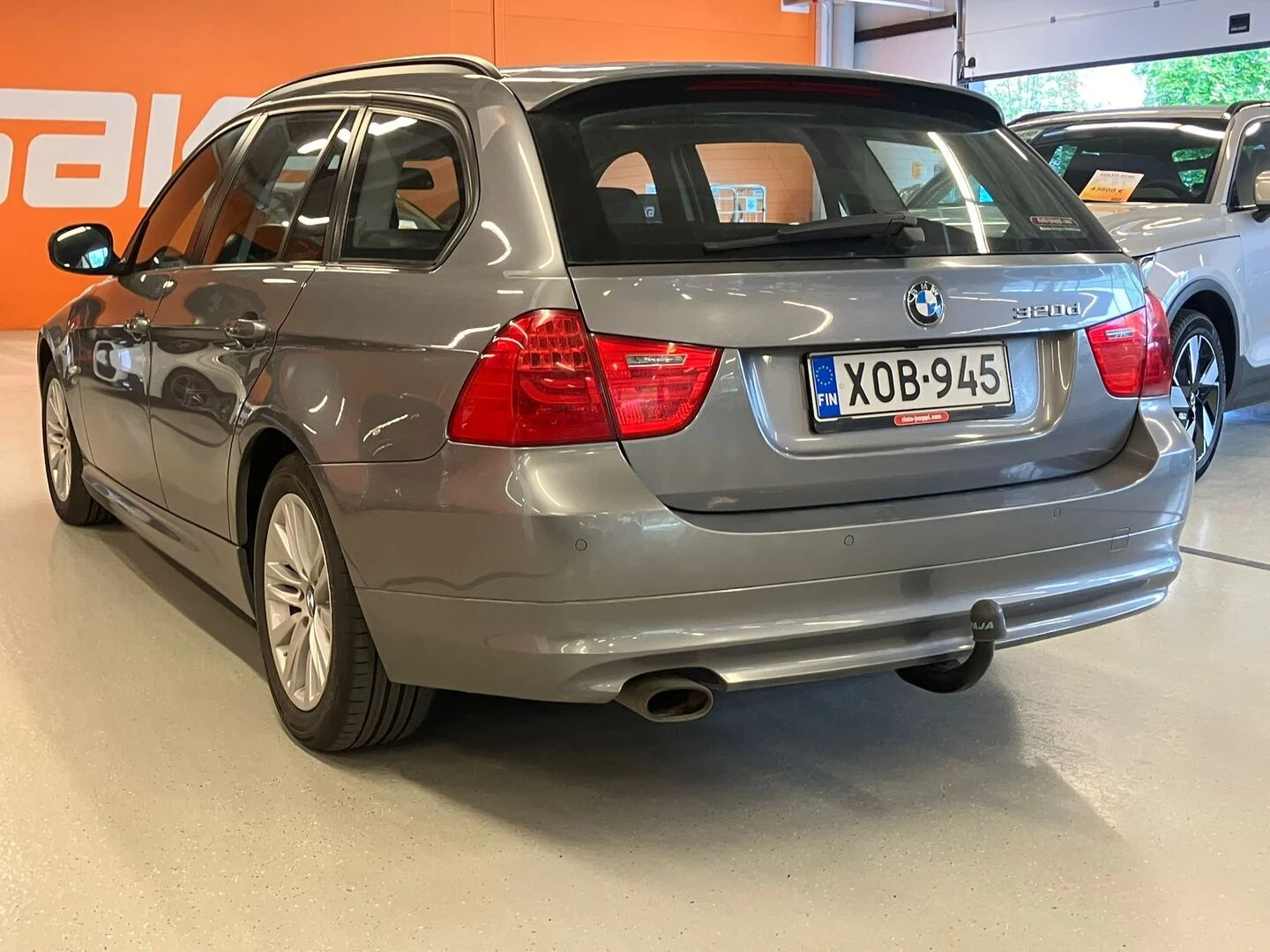 Car Image - 0DFxCGJT9LxvFWG4Mf5LY