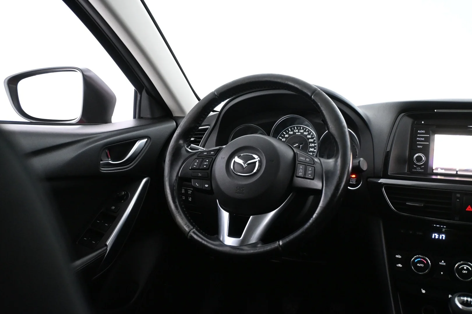 Car Image - 52M395OBYGDSlN1hA2drIx
