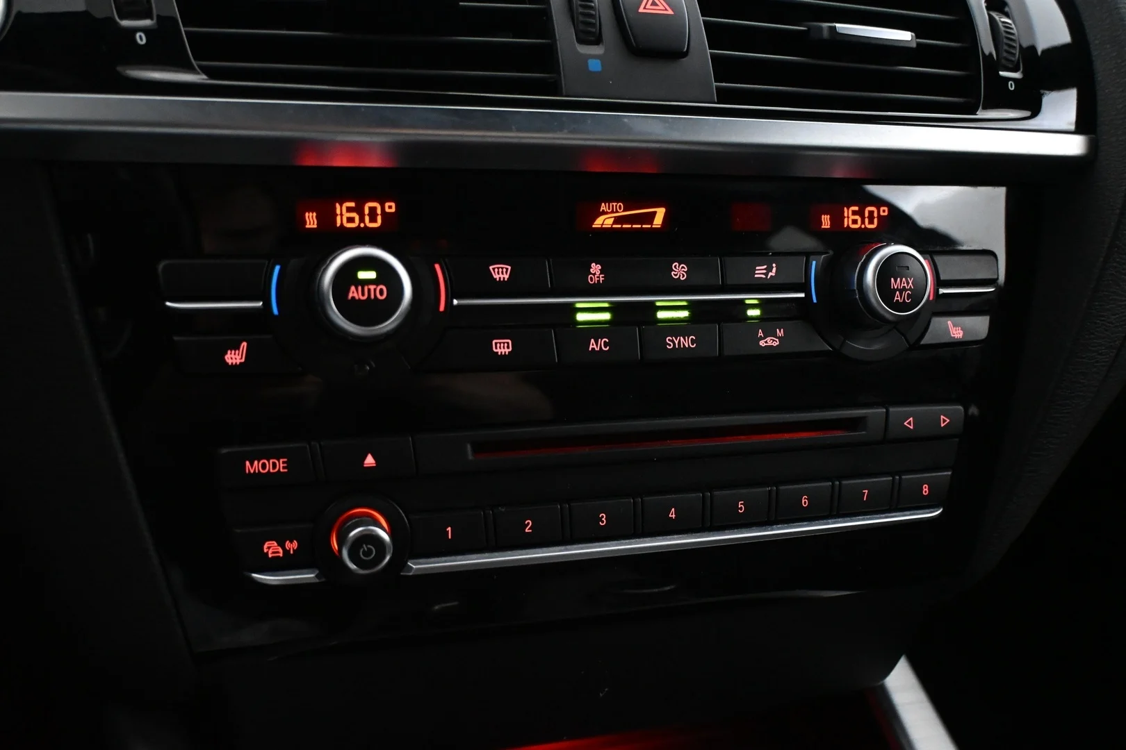 Car Image - 3DncVNXewKFVMnre3tcK7H