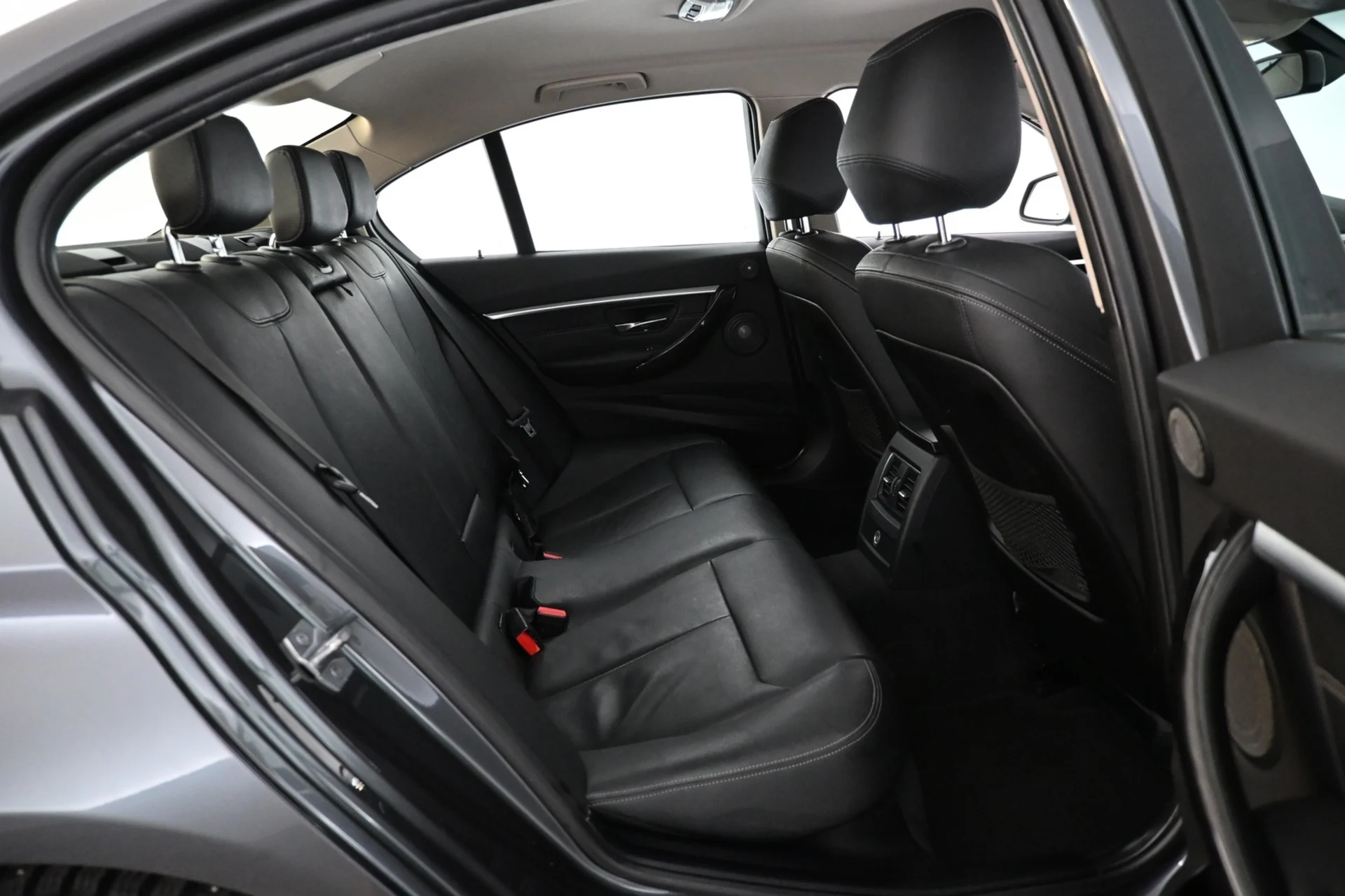 Car Image - 15JcEBgWUlgB0Wd8dvw92F