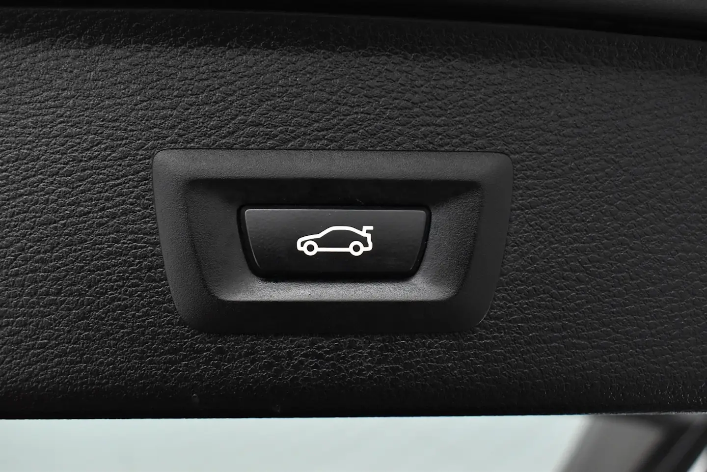 Car Image - 7DFODRqTylUYRZ757xneaC