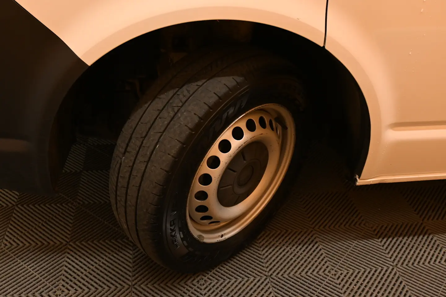 Car Image - 3CEw9tBkL4FW1VKynmn5zP