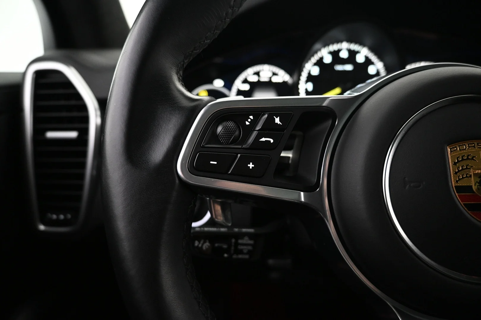 Car Image - 6c5QVODK71eTtS3vzHGVaW