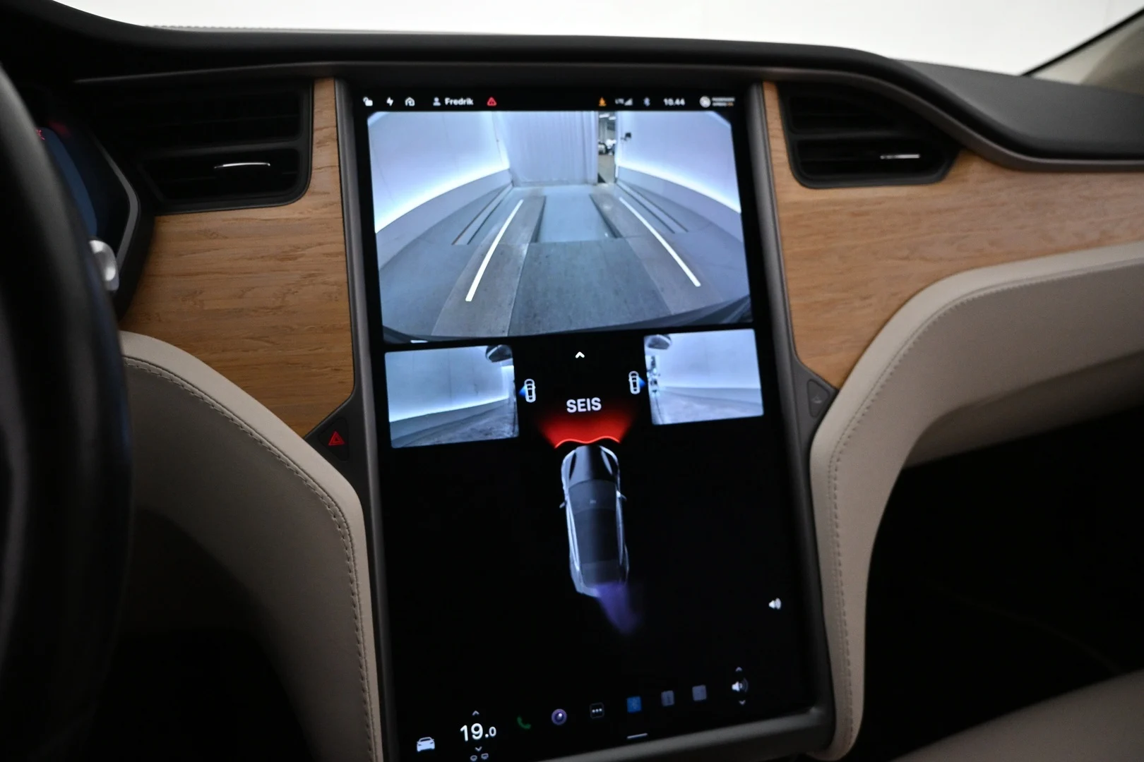 Car Image - 7v5E37ez4iaST2zpj2sleO