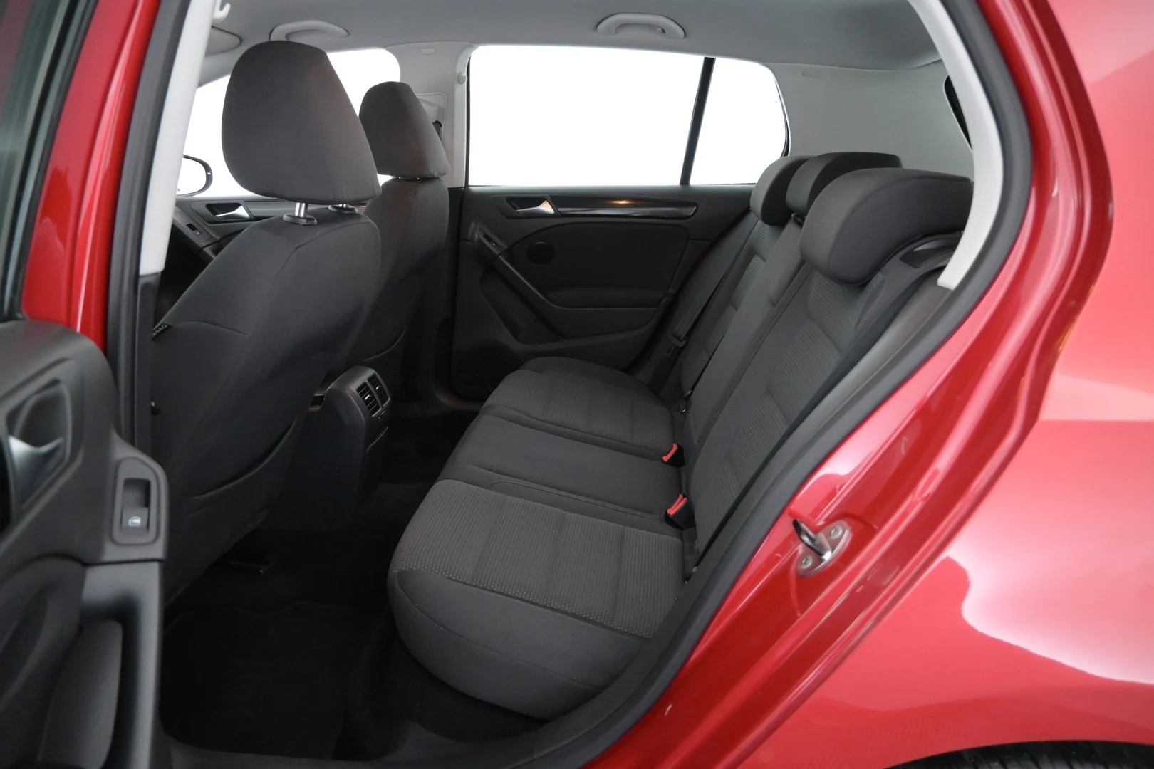 Car Image - qQLAlvgO31lfBXGE8l1qq