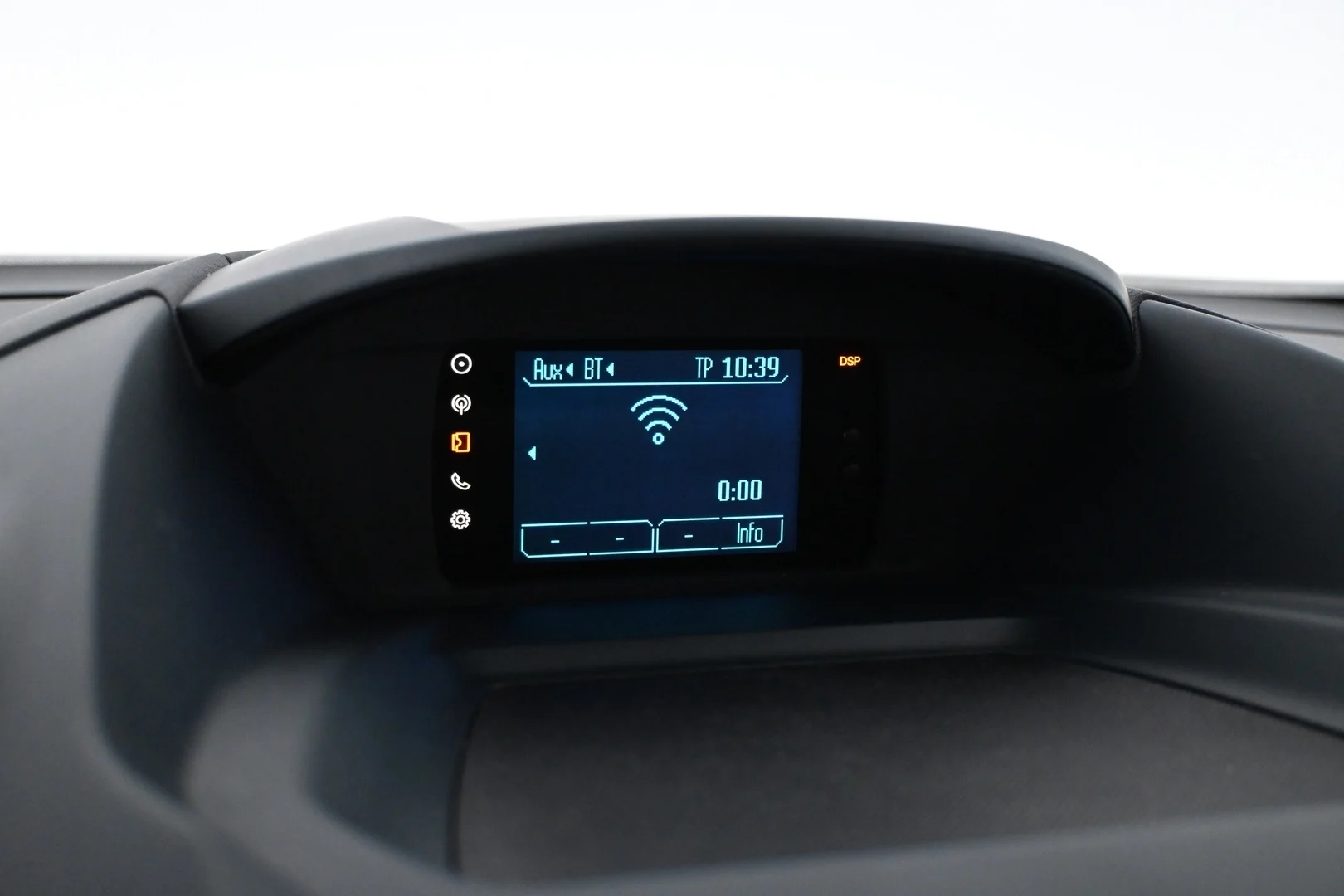 Car Image - 7BR2wxNDsL0M02rDS8i3Hw