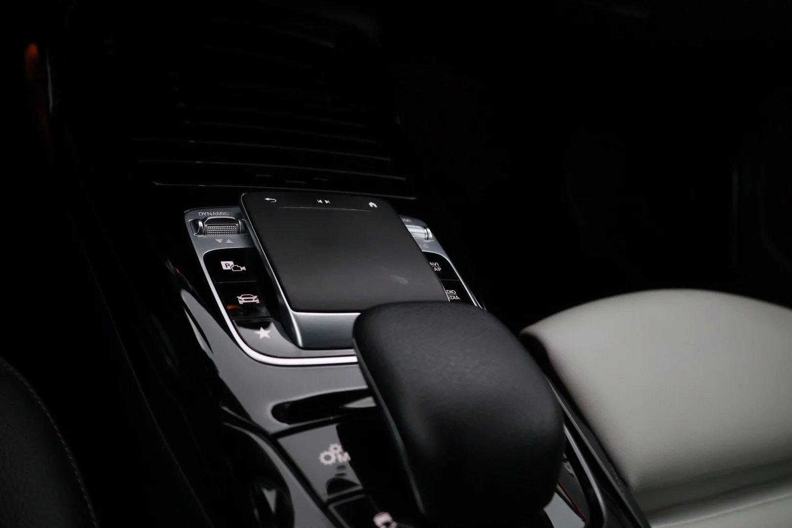 Car Image - 4t8BaXmADKK4dygrDnIgSL