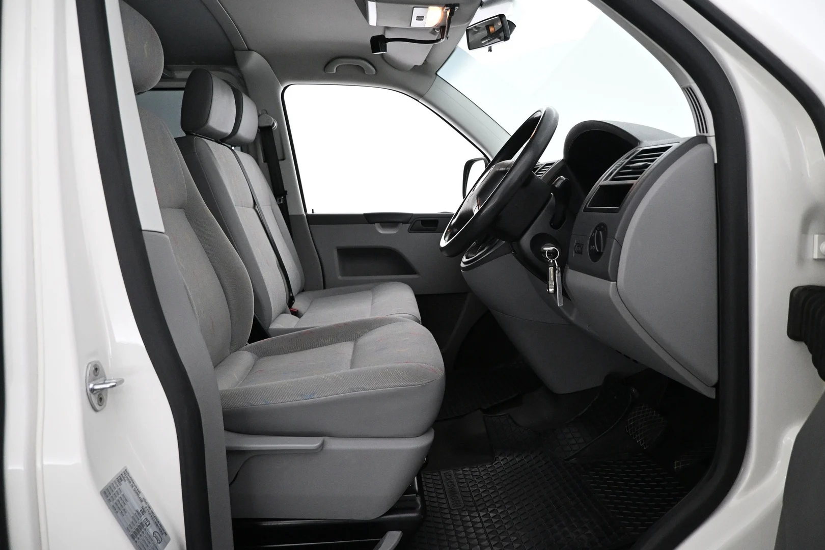 Car Image - 6jP8Zxtb0y1eIMGzmc1doN