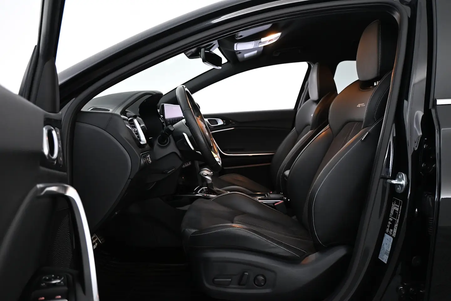 Car Image - 1BsqSVFJw5uMhX5GsOhuuo