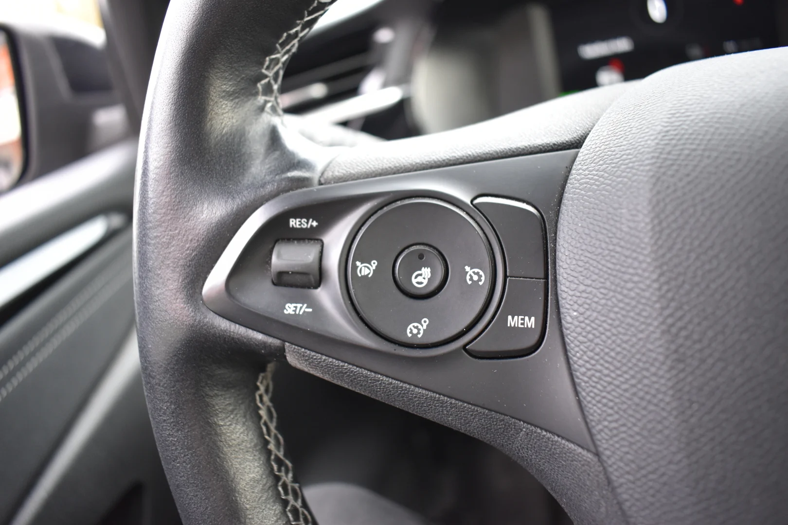 Car Image - 7D43xdoyP8hUZmXE1yBzAi