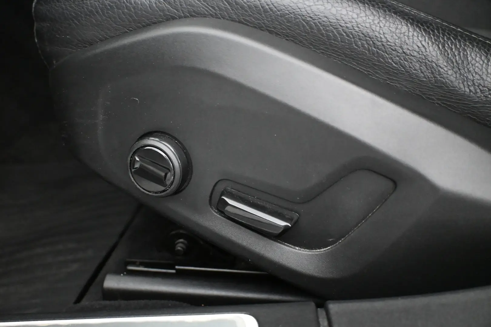Car Image - j1jqUiweip20IwWLKdmeA
