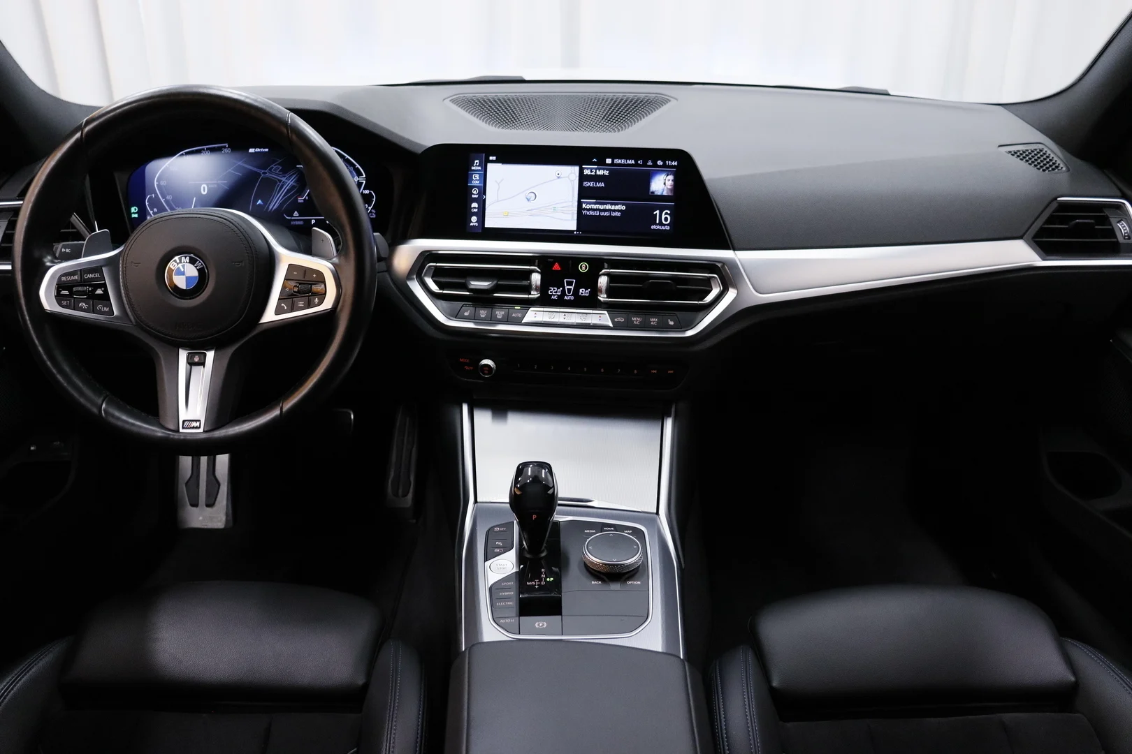 Car Image - 7jdgzPUv8iWOnO3XWdvhPH