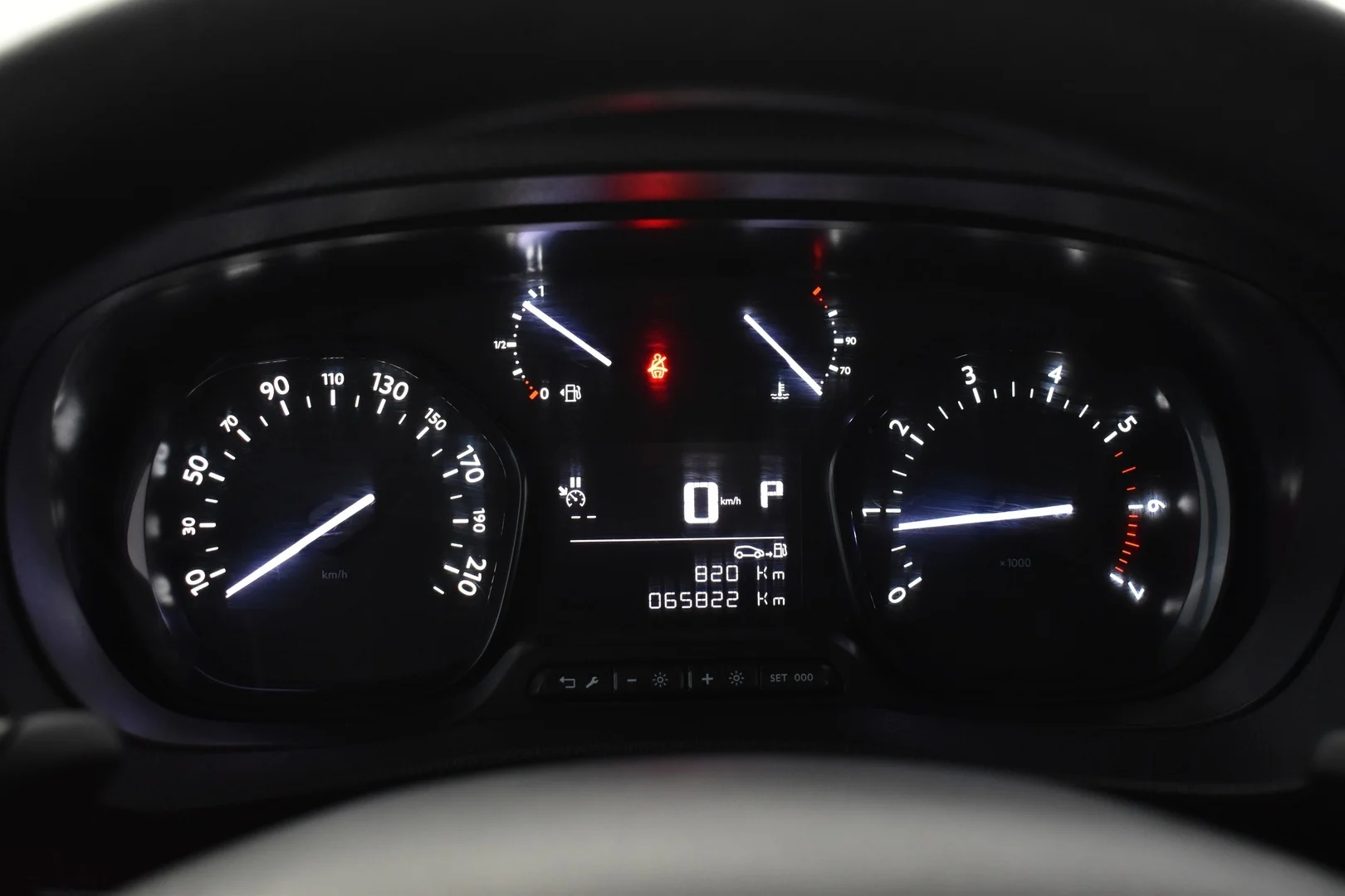 Car Image - 588g4bX2M0qFKXxNiwTjkh