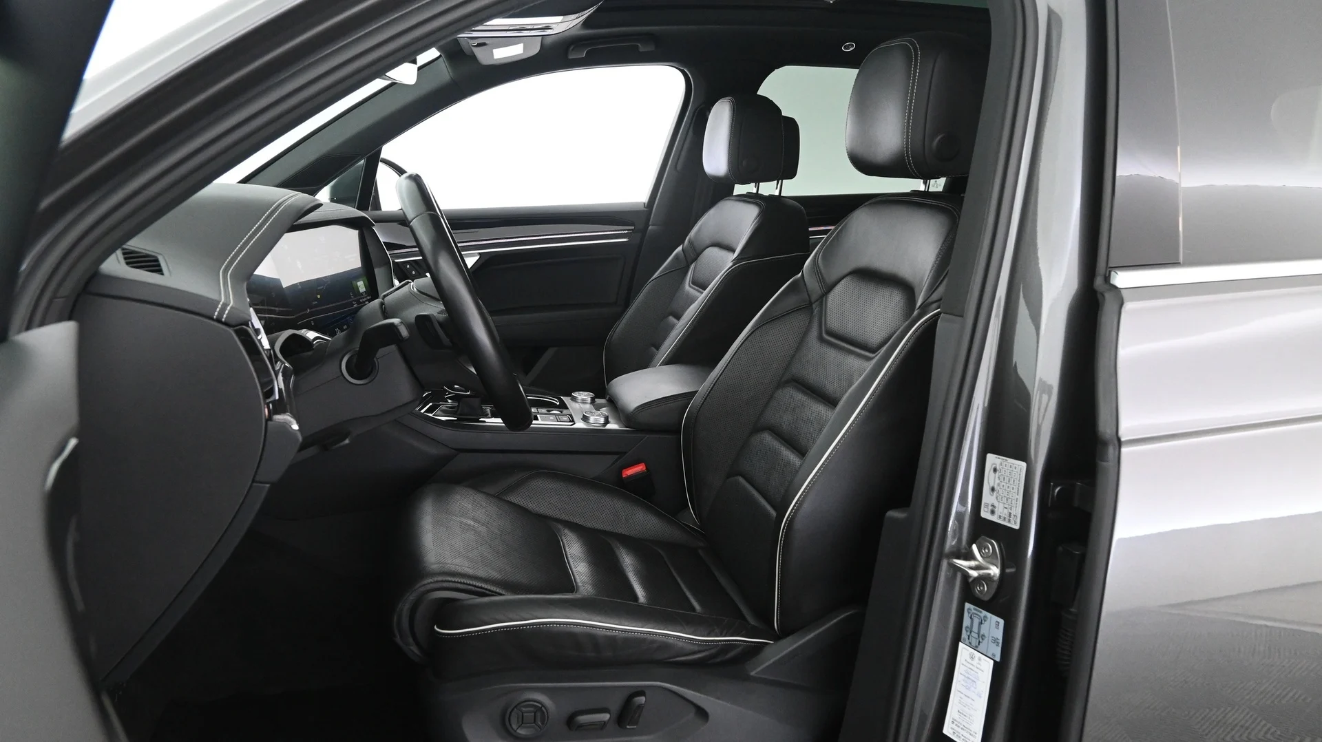 Car Image - 6xjzf3tRnFoTG9nTEXInLU