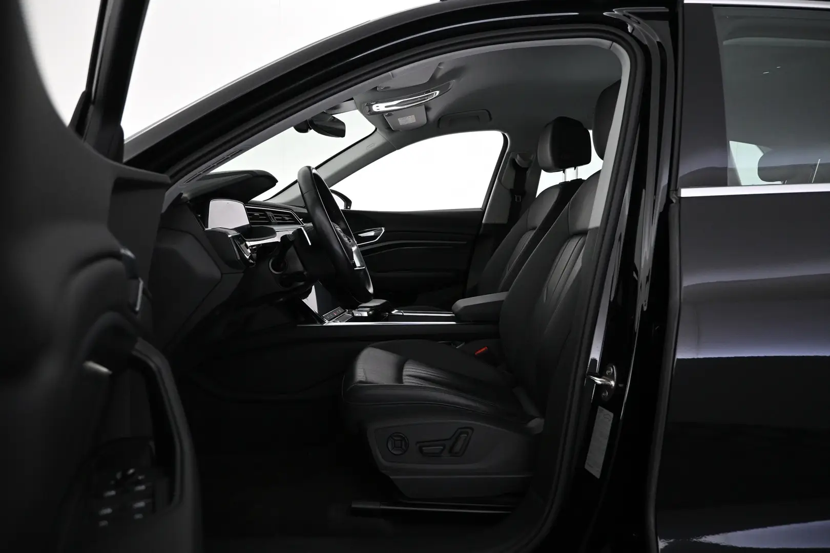 Car Image - 2jWGV5CrCGt59lnl5uqkQm