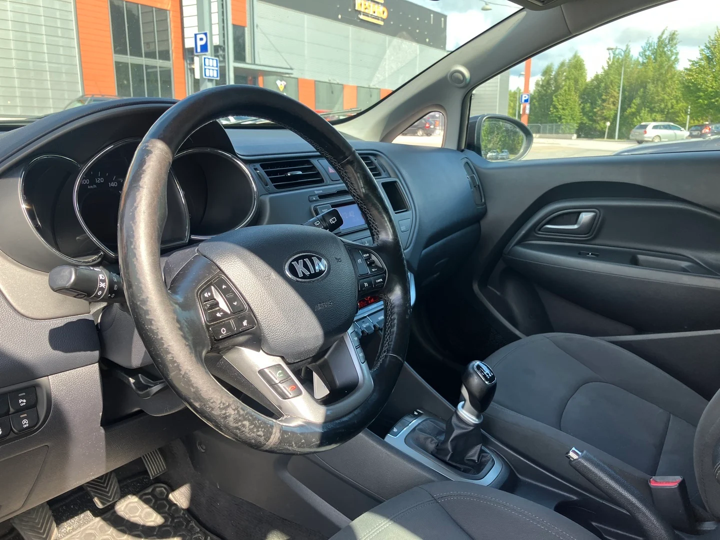 Car Image - 7E1pN1ac3kvCpSAkYCxAGp