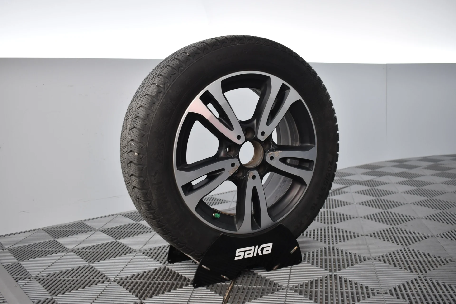 Car Image - 1RNuLlkskVLM3d1yKPpmMq