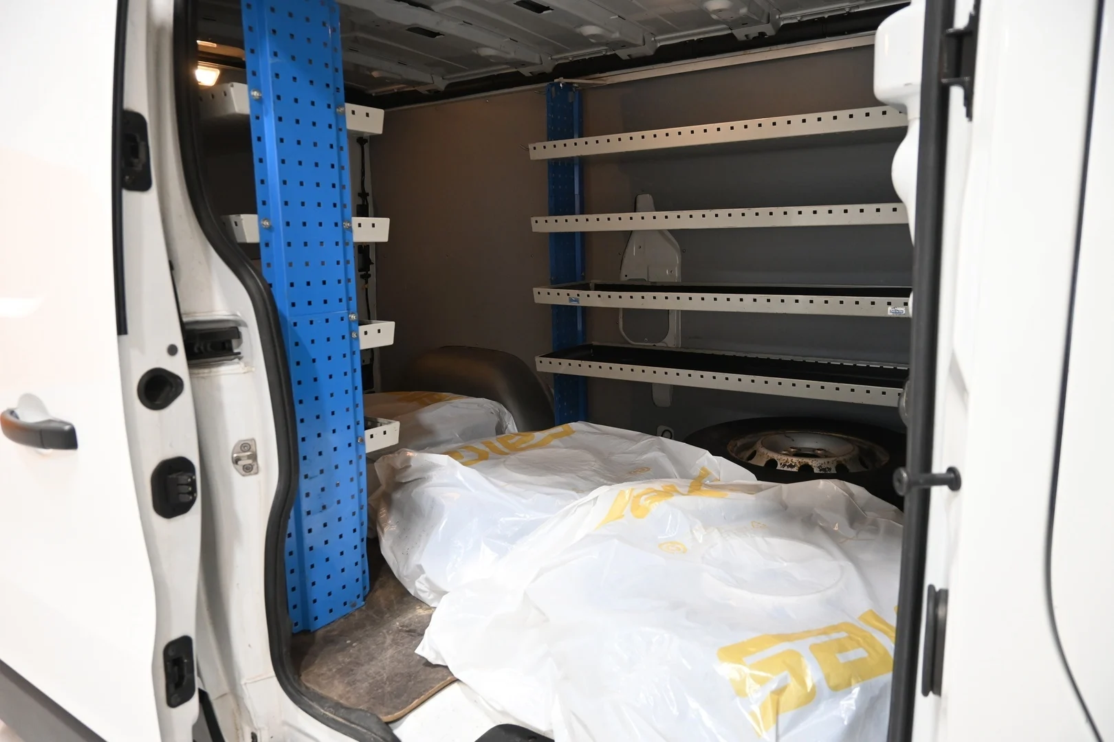 Car Image - 62camGkaIyXV7VaB3TD4jG